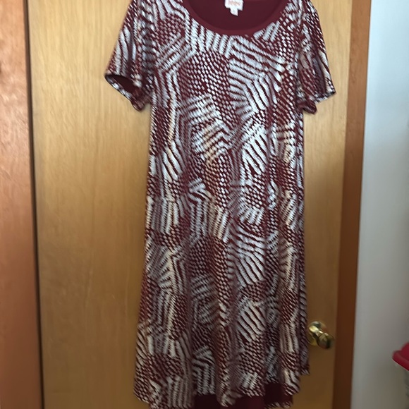 LULAROE WOMEN’s CARLY METALLIC ABSTRACT PRINT HI-LO SWING SHIFT DRESS Sz lg - Picture 1 of 4